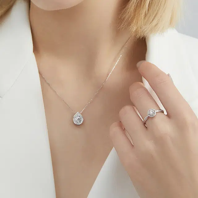 18K K Au750