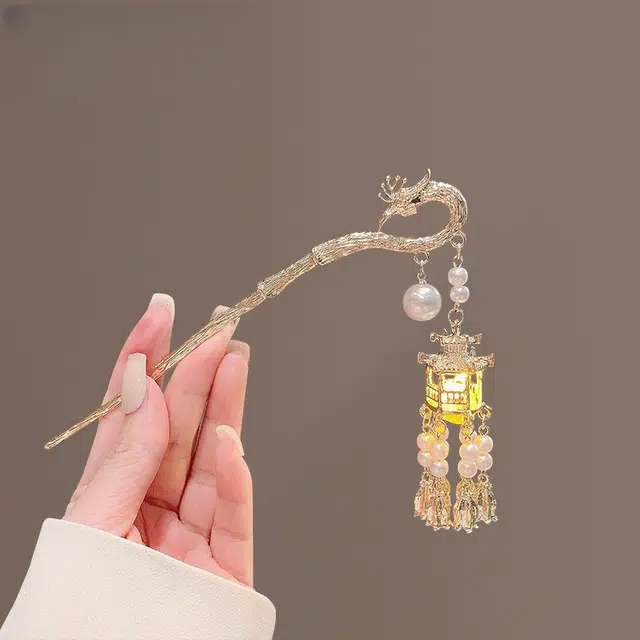 暖瞳 会发光的流苏灯笼簪子金属凉亭发髻西湖宫灯盘发古风发饰 合金 发簪 女款