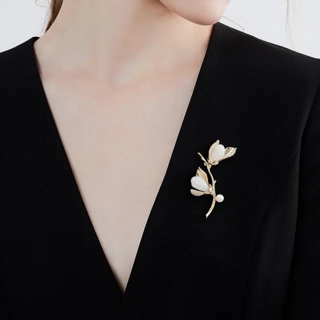 暖瞳 玉兰花针国风高档高级感轻奢精致时尚 亚克力 胸针 女款