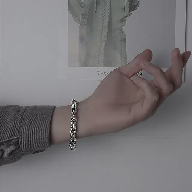 暖瞳 个性设计潮流复古冷淡风小众创意简约欧美嘻哈风百搭 钛钢 手链 男款