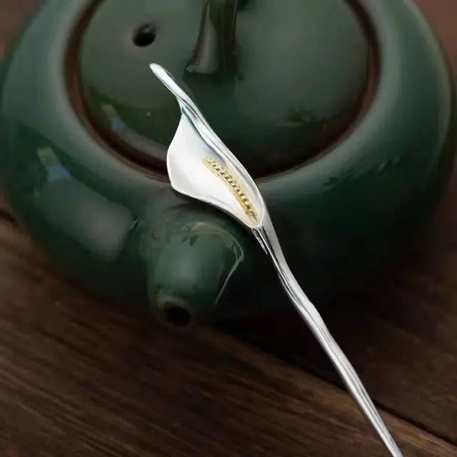 S925