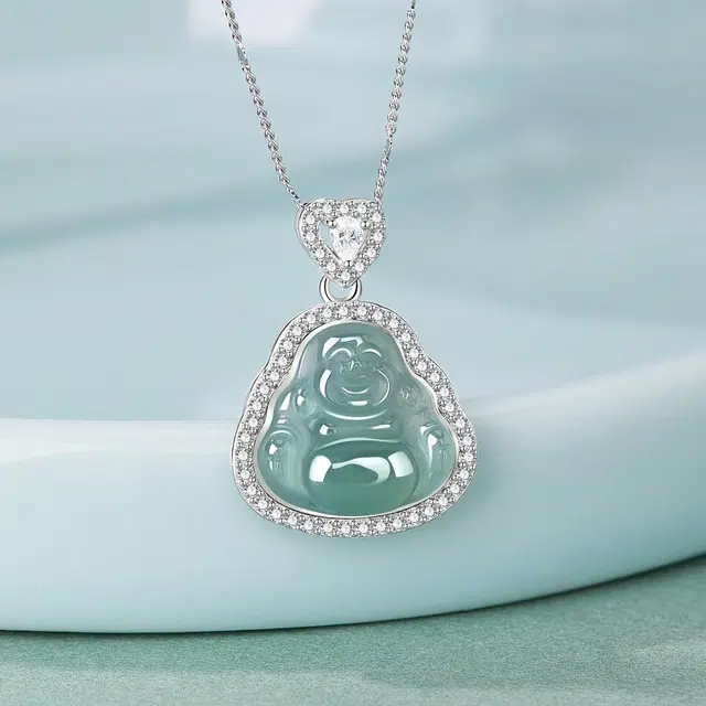 925