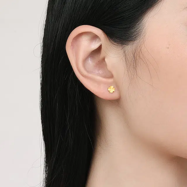 雅生珠宝 小金花爱心四叶草耳饰 新中式森系小清新甜美可爱梦幻少女幸运花朵 甜美浪漫 足金 按克计价 黄金耳钉 女款