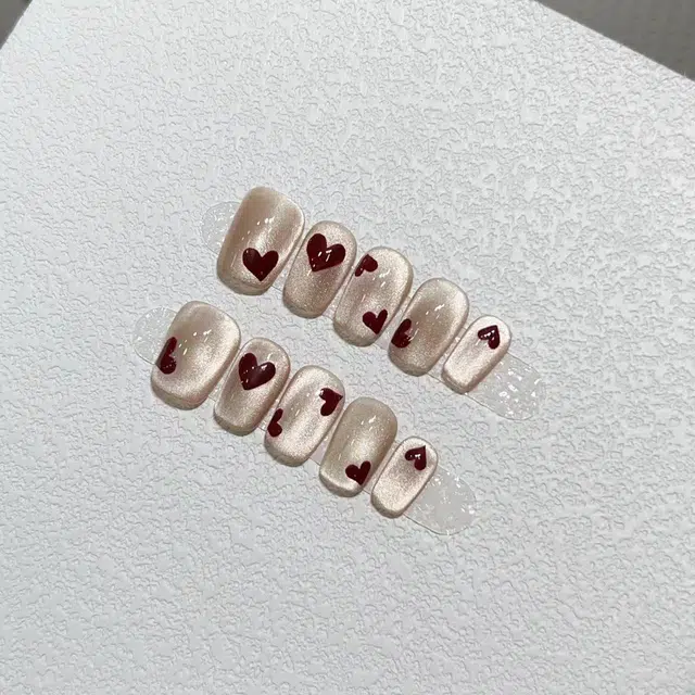 几多萌 纯手工  穿戴甲 短短梯红色裸色 猫眼