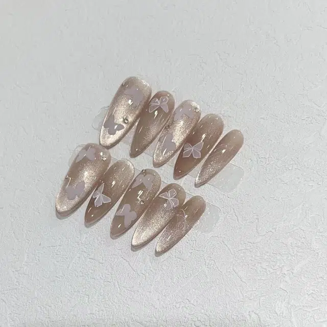 几多萌 纯欲风手作穿戴甲贴片高级灯泡猫眼蝴蝶水滴长甲  杏仁裸色晕染 纯欲