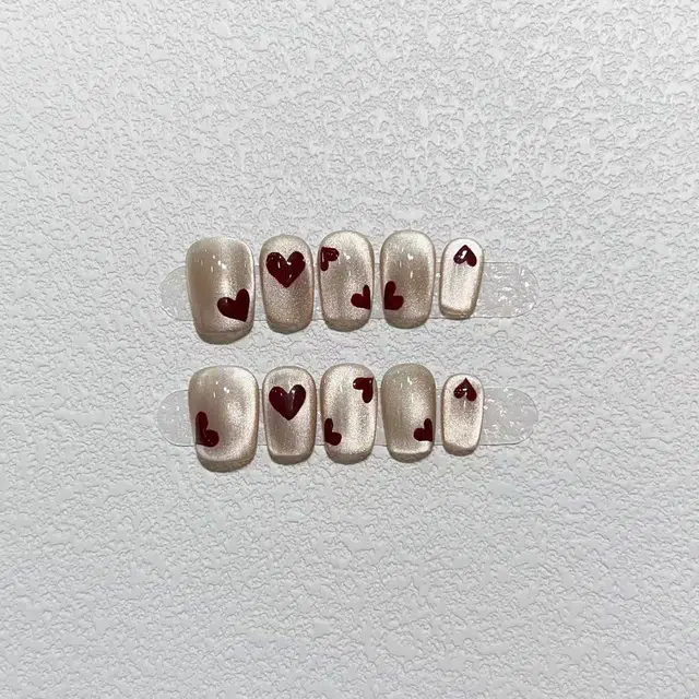 几多萌 纯手工  穿戴甲 短短梯红色裸色 猫眼