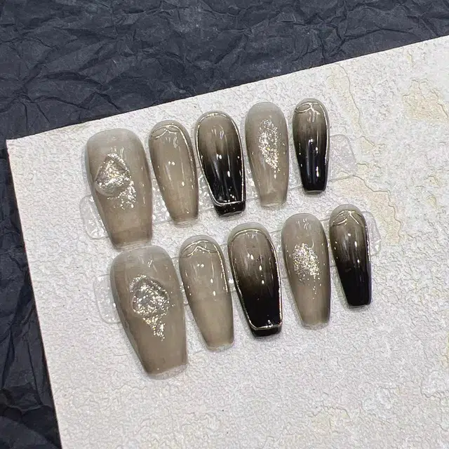 几多萌 魔镜粉  穿戴甲 梯型黑色渐变 法式