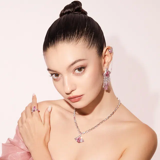 NANA JACQUELINE