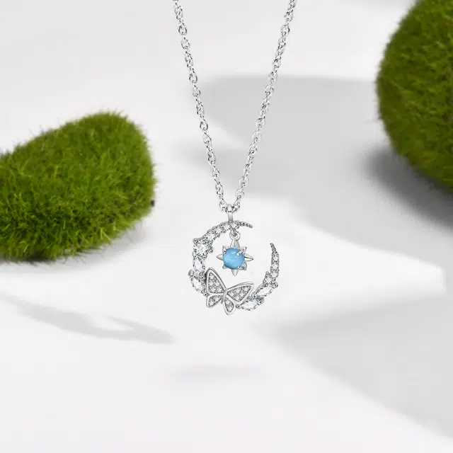 恋朵 梦幻星月蝴蝶纯银超仙森系百搭锁骨链蝶恋 项链 女款