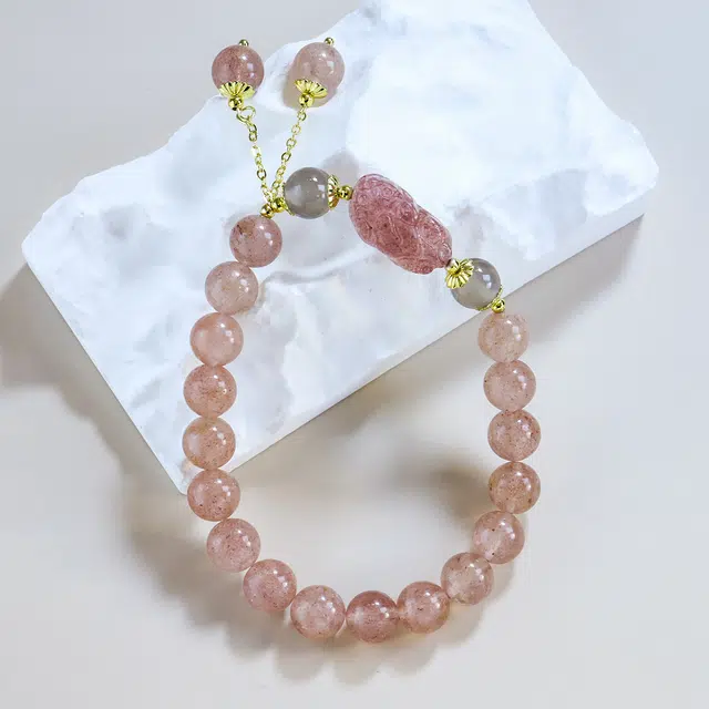 恋朵 招财貔貅草莓晶 新中式 #好运 水晶 手串 女款