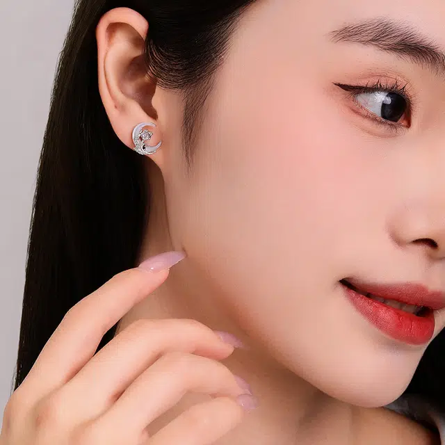 S925