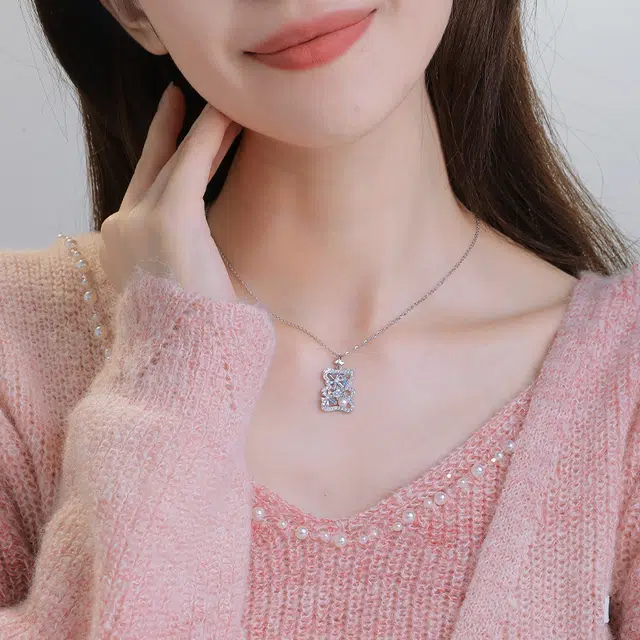 S925