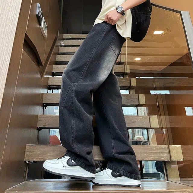 JEANSWEST