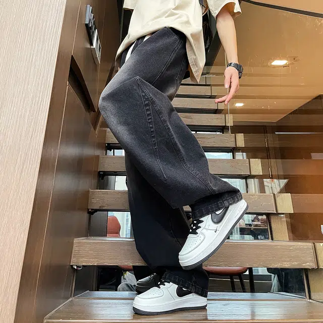 JEANSWEST