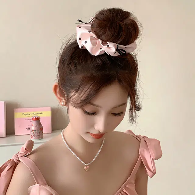 贯古今 波点缎面大肠蝴蝶结飘带超仙芭蕾风 布艺 发圈 女款
