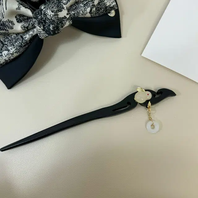 贯古今 古风步摇流苏玉兔新中式后脑勺高级感盘发汉服配饰头饰 木制 发簪 女款