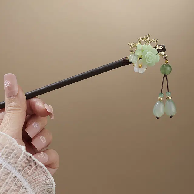 贯古今 夏季高级感小仙女气质新中式流苏超仙桃花步摇木簪古风旗袍汉服盘 木制 发簪 女款