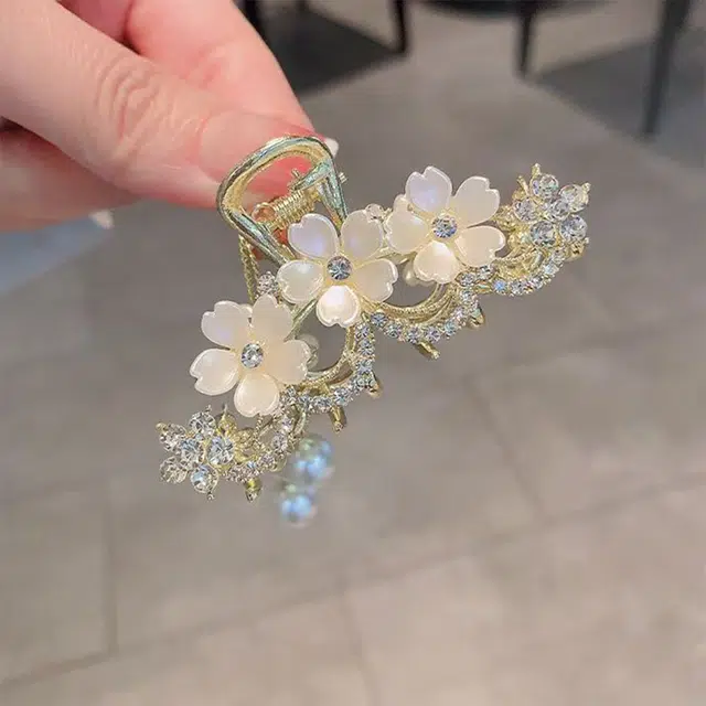 贯古今 樱花超仙流苏抓夹个性百搭洋气奢华时尚 合金 发夹 女款