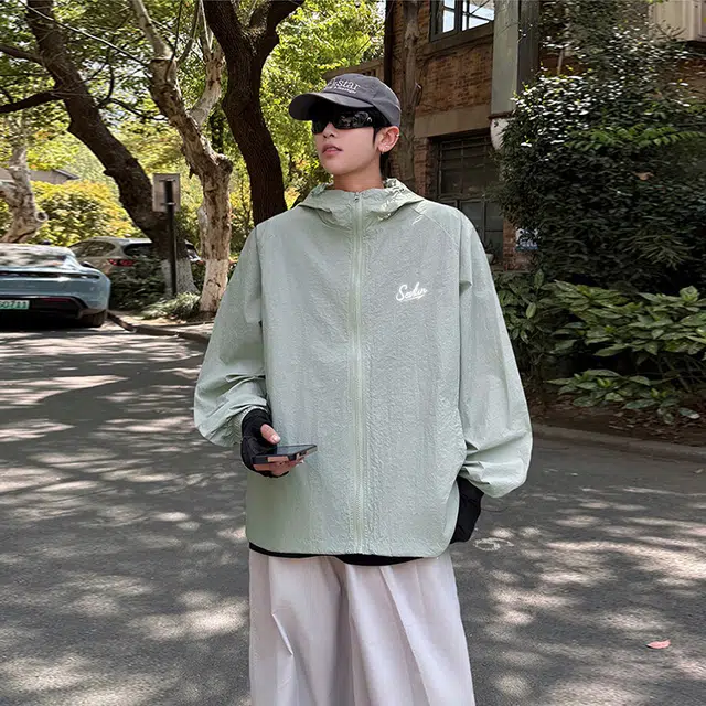7 SEVFUN UPF50+Logo3Mcleanfit