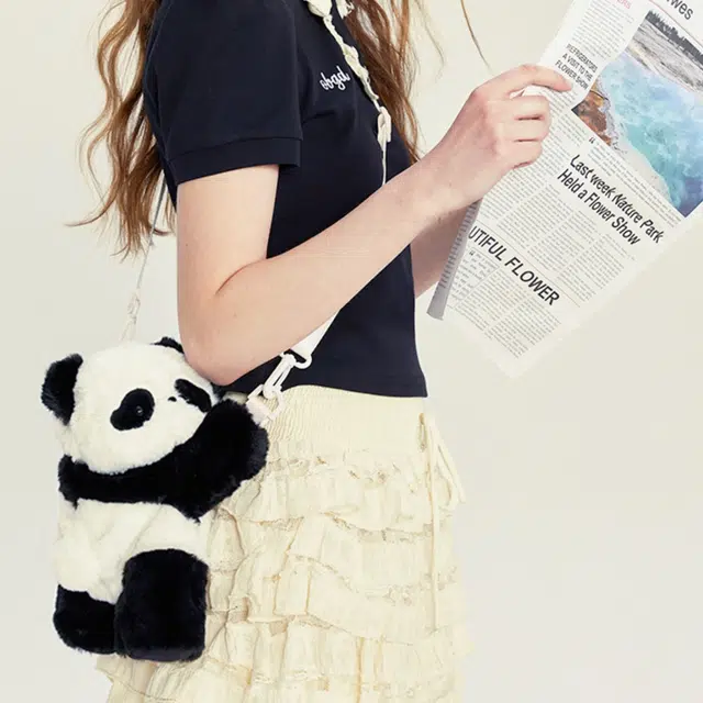Baozhu Panda Plush Crossbody Bag
