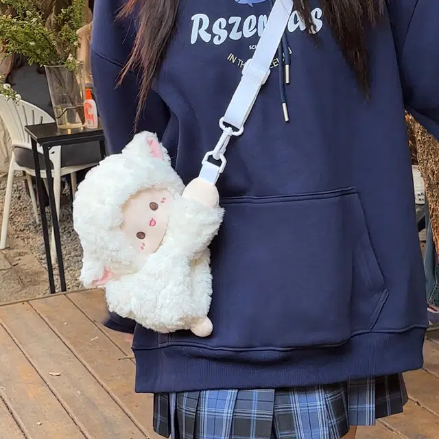 抱竹 古力古力 小羊和三花猫玩偶趴趴包 可爱百搭卡通包包 聚酯纤维 双肩包 中号 男女同款情侣款 白色