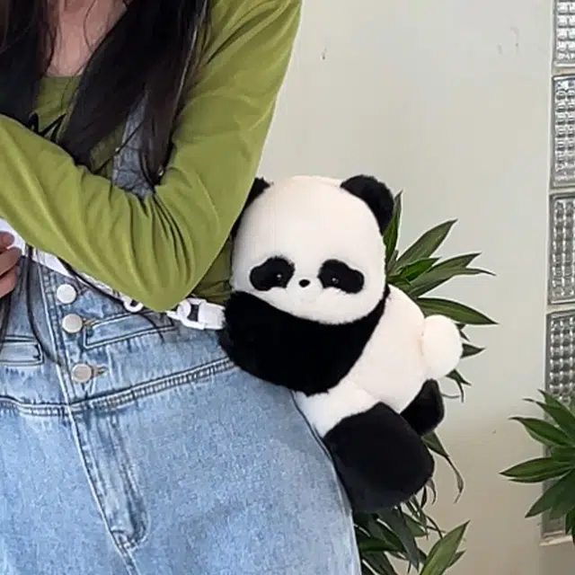 Baozhu Panda Plush Crossbody Bag
