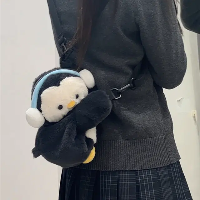 抱竹 古力古力 企鹅趴趴系列 可爱 毛绒 双肩包 中号 男女同款情侣款 深灰色
