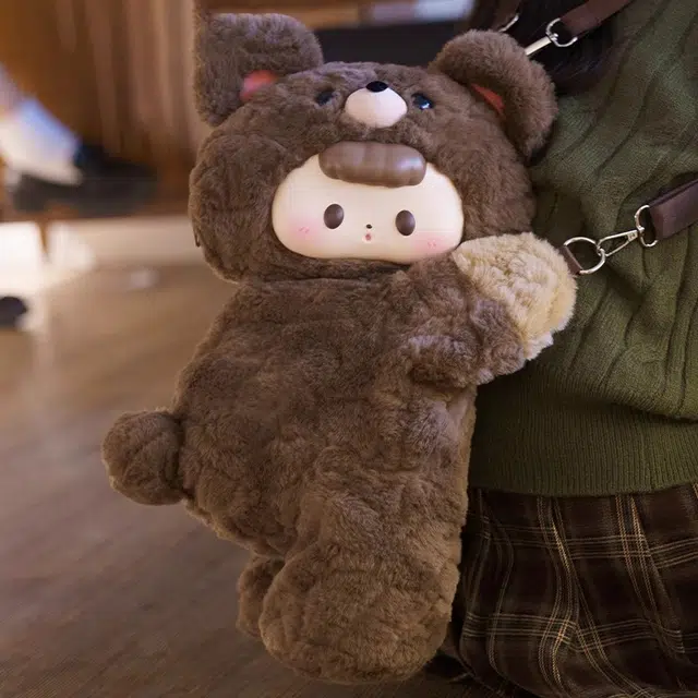 抱竹 可爱搪胶小熊毛绒玩偶 聚酯纤维 双肩包斜挎背包 大号 女款 熊孩子趴趴包