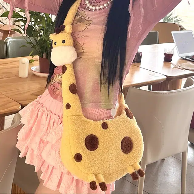 抱竹 古力古力 长颈鹿 可爱日常百搭 聚酯纤维 斜挎包 女款 黄色