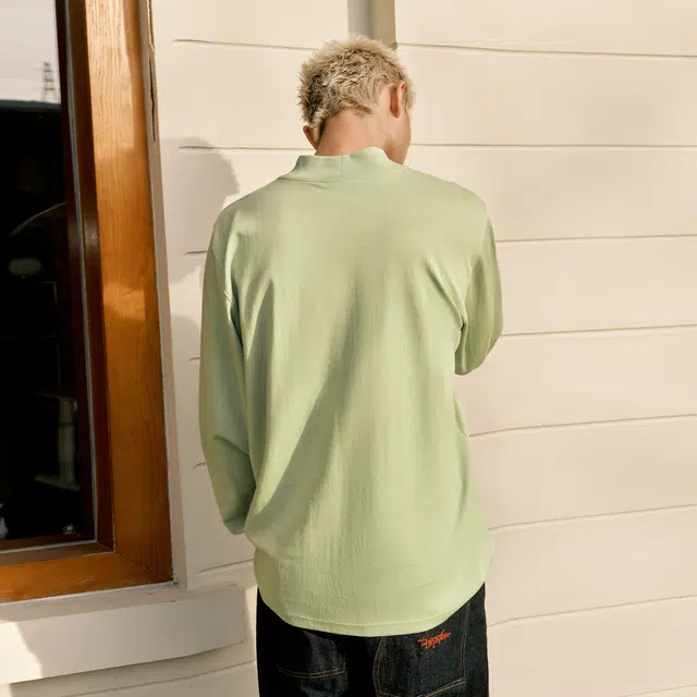 BEASTER Logo Knit Long Sleeve