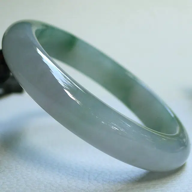 54.3mm