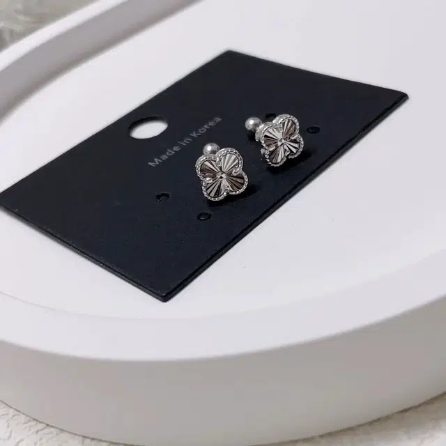 ins 990