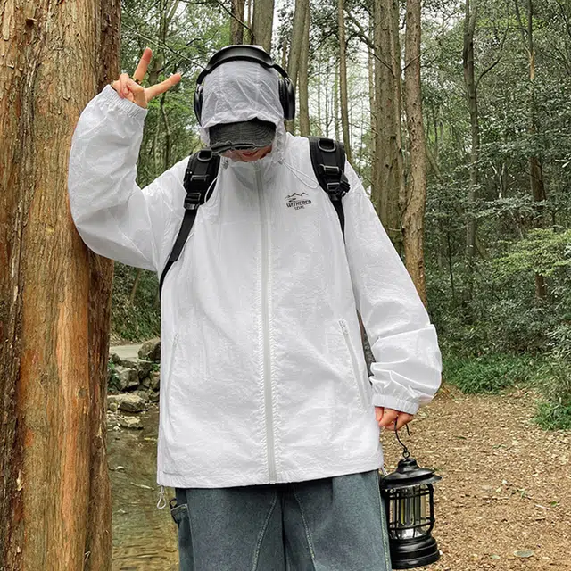 LEVEL LogoUPF50+