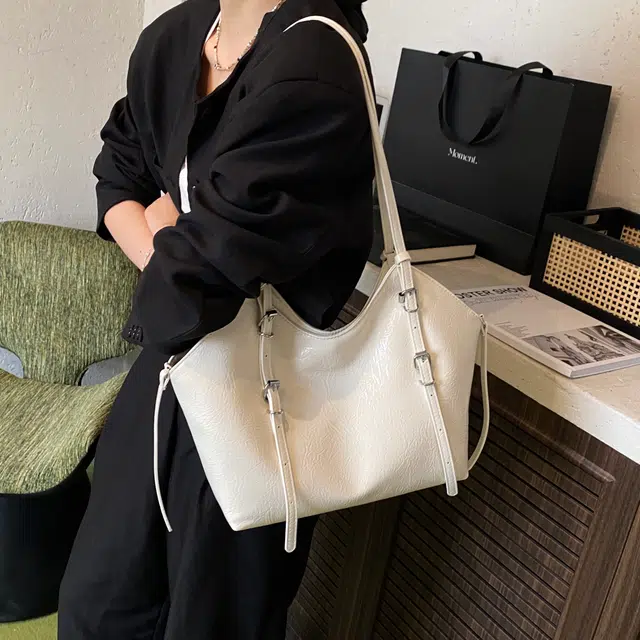MOWAP PU Tote