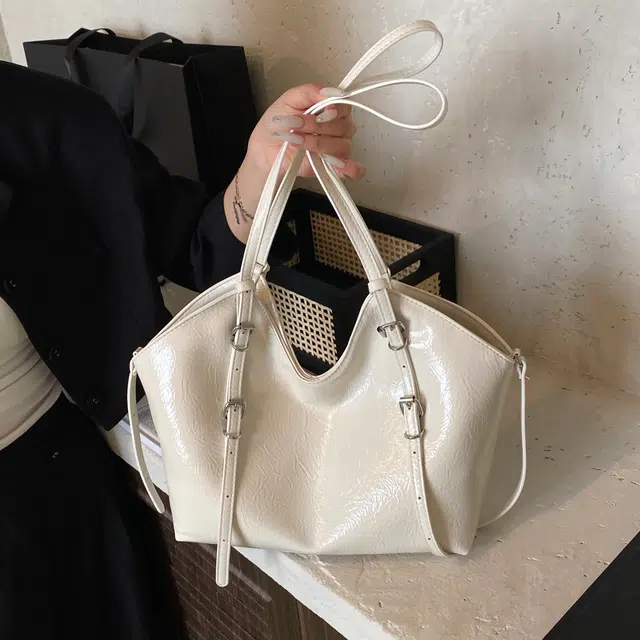 MOWAP PU Tote
