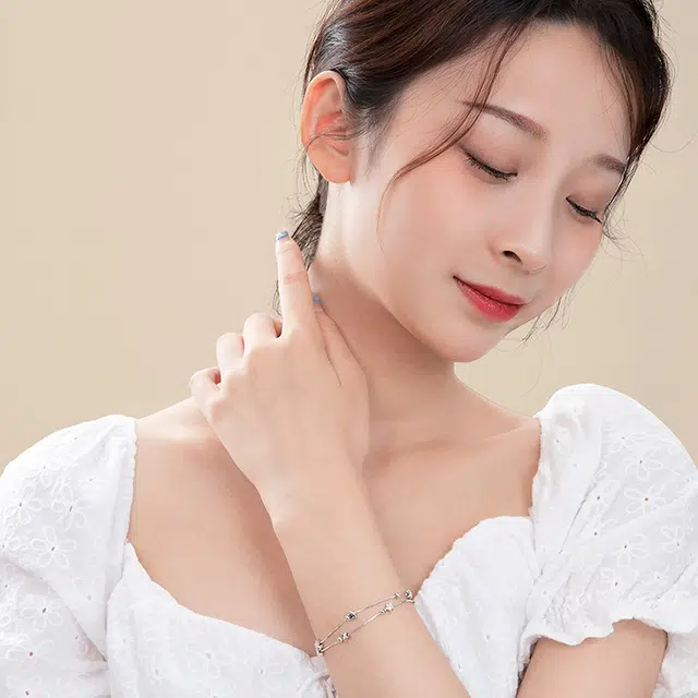 S925