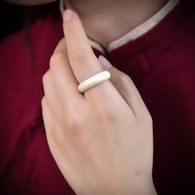 祥燕 高端孤品国潮文玩细腻白润满纹血料 猛犸 象牙玉石戒指 男女同款情侣款