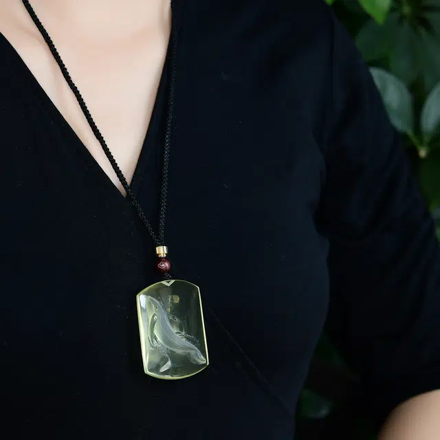 祥燕 高端孤品高净体柠檬黄孤鲸远航特色巧雕宁静致远天然 黄水晶 吊坠 男女同款情侣款