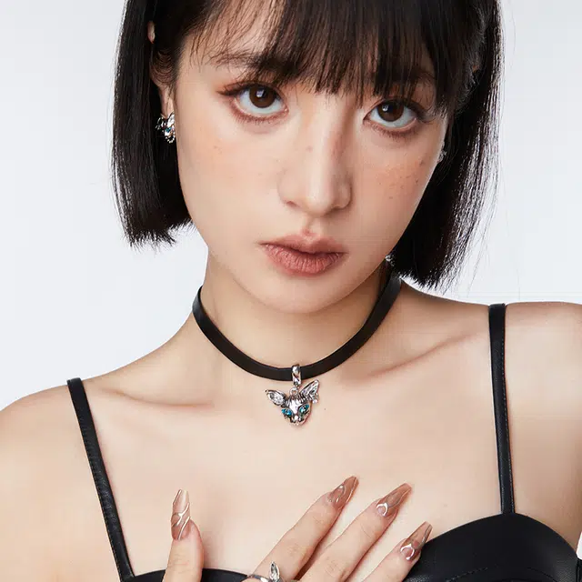 OWNCOOL choker