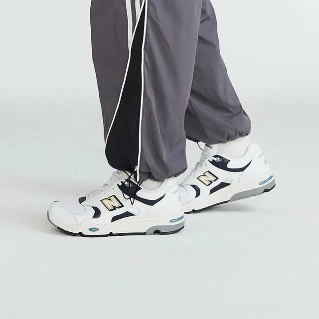 New Balance NB 1700