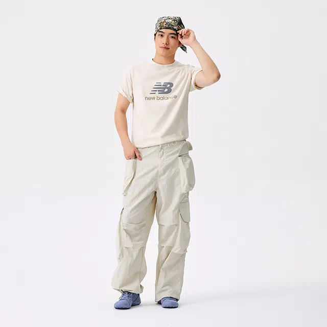 New Balance logoT