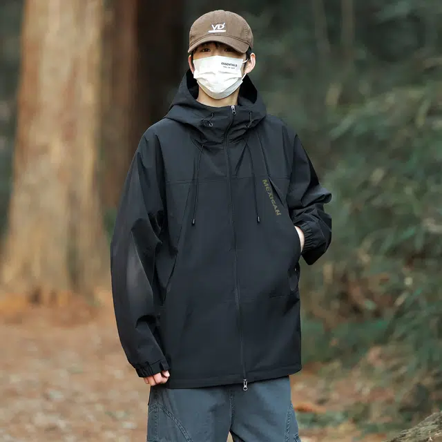 稻草人 美式山系户外远足登山防风防水拉链字母印花无性别主义宽松休闲连帽长袖冲锋衣夹克外套 通用