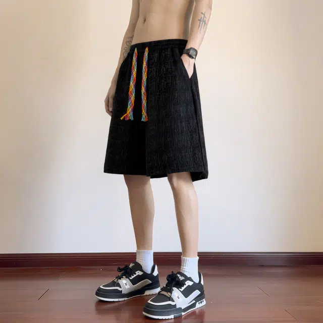 稻草人 美式高街灯芯绒潮牌无性别主义小香风百搭宽松户外运动日常通勤舒适基础款五分休闲短裤 男女同款