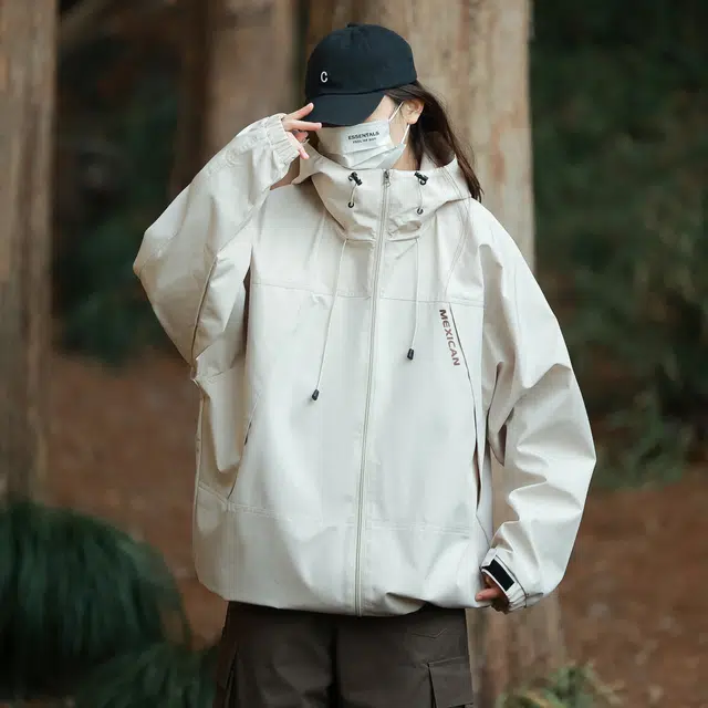 稻草人 美式山系户外远足登山防风防水拉链字母印花无性别主义宽松休闲连帽长袖冲锋衣夹克外套 通用