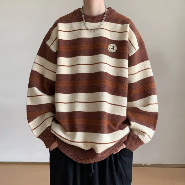 稻草人 学院风韩版慵懒条纹拼接撞色可拆卸别扣徽章宽松休闲内搭针织衫百搭圆领套头落肩袖舒适厚款保暖毛衣 男女同款