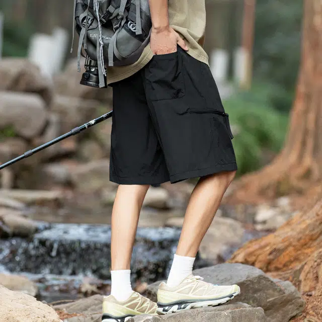 稻草人 凉感户外拉链多口袋运动登山徒步纯色宽松百搭通勤抽绳直筒显瘦中性夏季薄款五分休闲工装短裤 男女同款