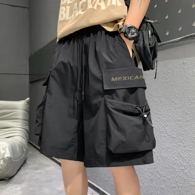 稻草人 美式高街潮牌无性别主义创意字母百搭宽松户外抽绳大口袋休闲运动日常通勤舒适基础款工装短裤 男女同款