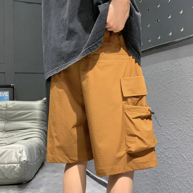 稻草人 美式高街潮牌无性别主义创意字母百搭宽松户外抽绳大口袋休闲运动日常通勤舒适基础款工装短裤 男女同款