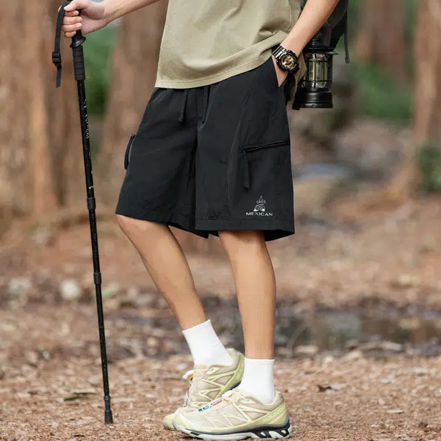 稻草人 凉感户外拉链多口袋运动登山徒步纯色宽松百搭通勤抽绳直筒显瘦中性夏季薄款五分休闲工装短裤 男女同款