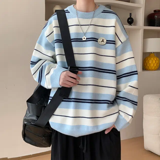 稻草人 学院风韩版慵懒条纹拼接撞色可拆卸别扣徽章宽松休闲内搭针织衫百搭圆领套头落肩袖舒适厚款保暖毛衣 男女同款